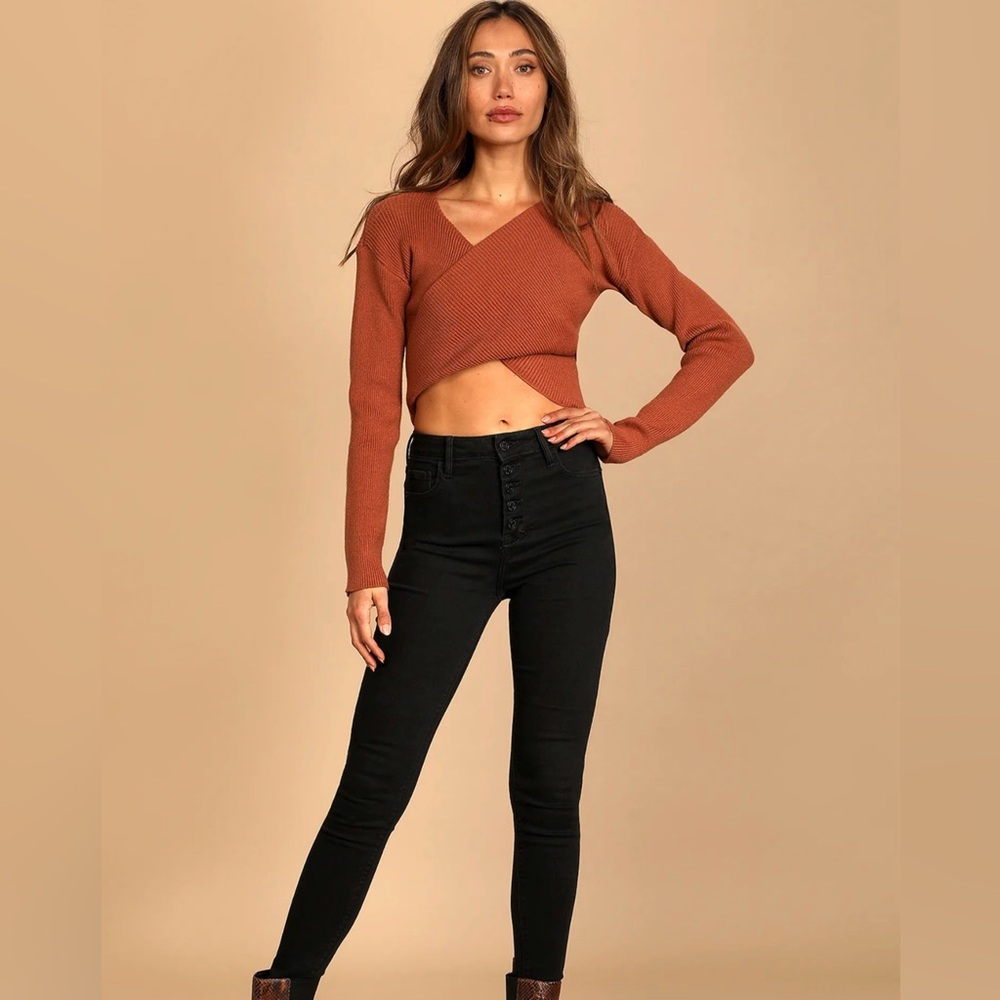 Lulu’s Rustic Autumn Brown Knit Crisscrossing Cropped Sweater